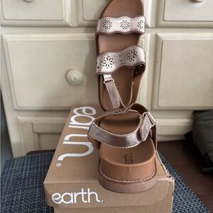 Eterne Rose Gold Laser-Cut Double-Strap Sandals